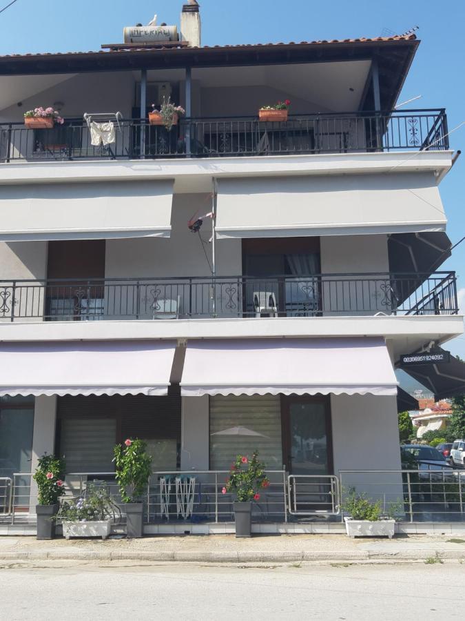 Soula'S Sunshine Green Apartment Nea Karvali Buitenkant foto